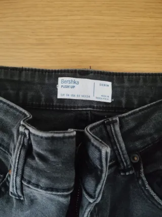 Pantalón vaquero Bershka Push Up