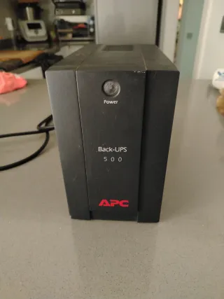 Fuente alimentación APC Back-UPS 500