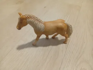 2 Caballos de Juguete