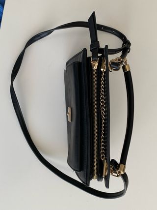 Bolso Negro Mango con cierre dorado