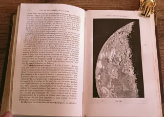 LIBRO ANTIGUO ILUSTRADO. ASTRONOMÍA (1870)