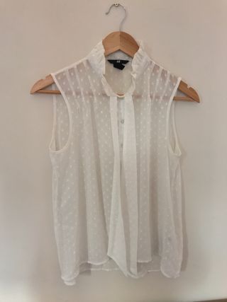 Blusa H&M sin mangas con lazada