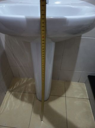 Lavabo Roca con pie, casi sin uso