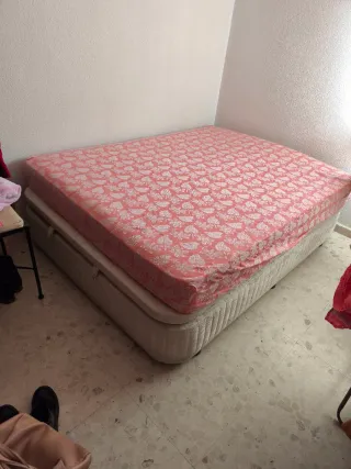 Canapé y colchón en venta