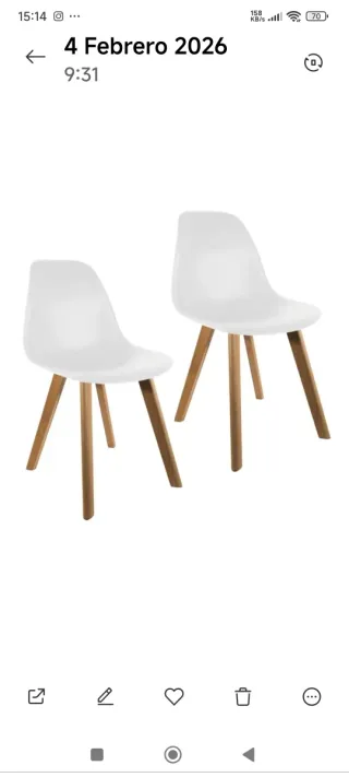 Juego 4 Sillas 2 y 2 sillones Blancas Patas Mader