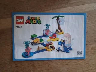LEGO Super Mario 71398 Dorrie's Beachfront