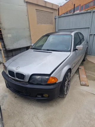 BMW Serie 3 2003 AVERIADO