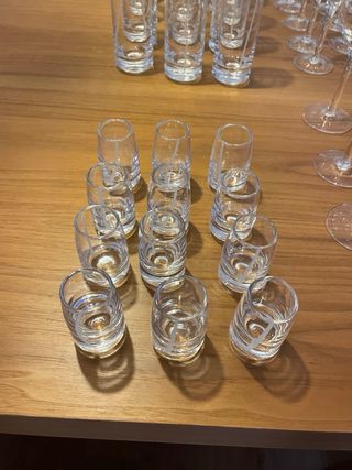 12 vasos de chupito con detalle