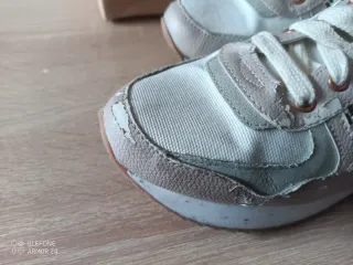 Zapatillas Gioseppo Beige y Gris