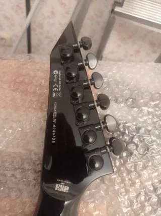 Guitarra LTD Negra