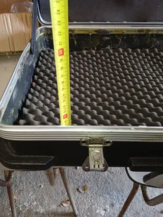 Valigia Flight Case per Tastiere, Chitarre, Bassi