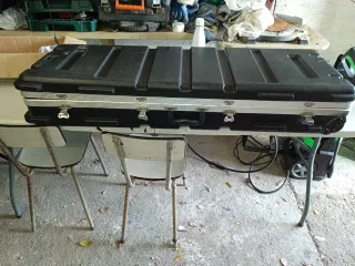 Valigia Flight Case per Tastiere, Chitarre, Bassi