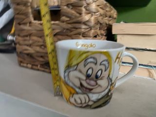 Tazza con personaggio Disney Ehi!