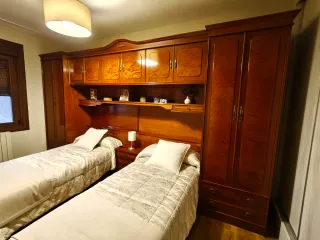 Muebles de habitación madera oscura
