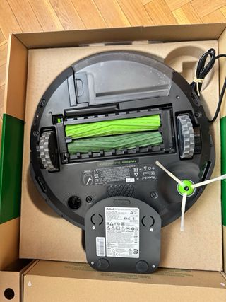 Robot Aspirador y Fregasuelos Roomba Combo i8