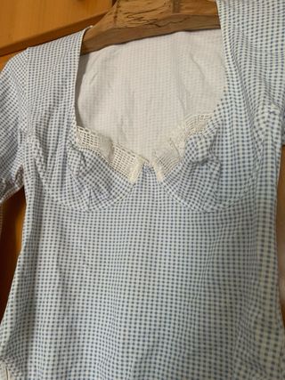 Body Peter Pan rosa con encaje