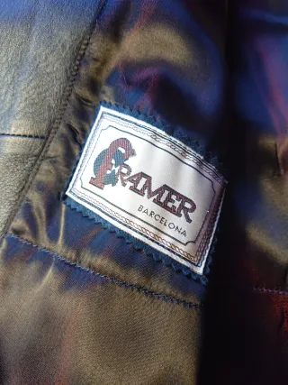 Abrigo piel Ante Azul y cuero en interior T XL.