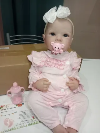 Bambola reborn nuova con certificato
