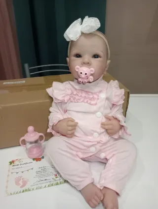 Bambola reborn nuova con certificato