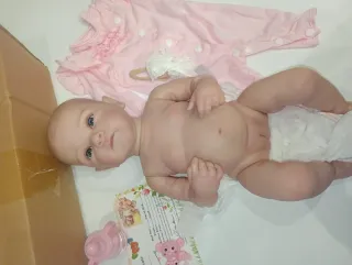 Bambola reborn nuova con certificato