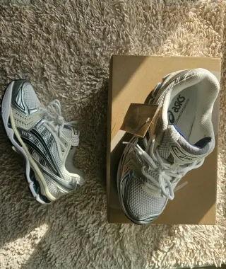 ASICS Gel Kayano 14 White/Midnight