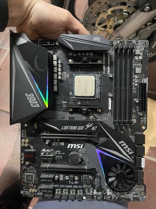 Placa Base MSI MPG X570 + Ryzen 7 3700X