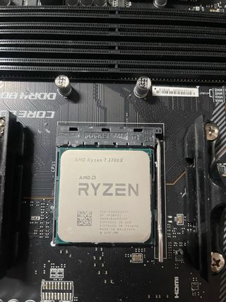 Placa Base MSI MPG X570 + Ryzen 7 3700X