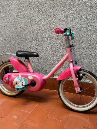 Bicicleta infantil rosa con unicornio