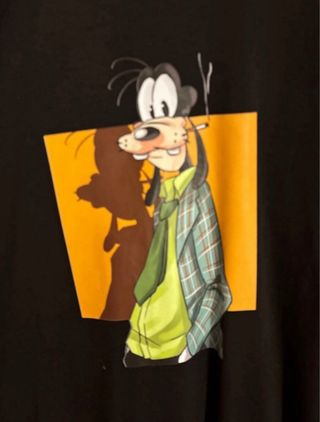 Vestido negro con estampado Goofy