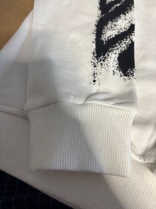 Sudadera Off-White precio negociable sin estrenar