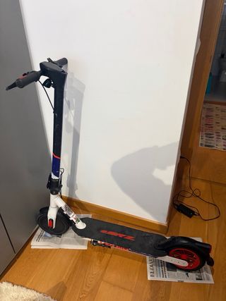 Patinete Eléctrico Aprilia ESRZ