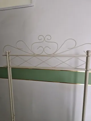 Appendiabiti in metallo beige