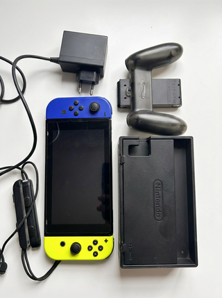 Nintendo Switch con accessori