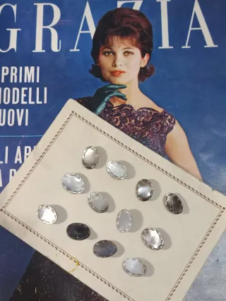 12 Bottoni Vintage Madreperla Grigia 15x22mm