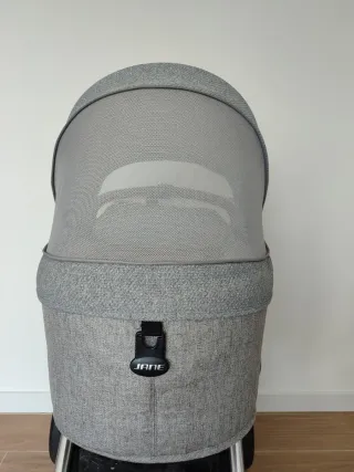 Carro Jane Kawai gris