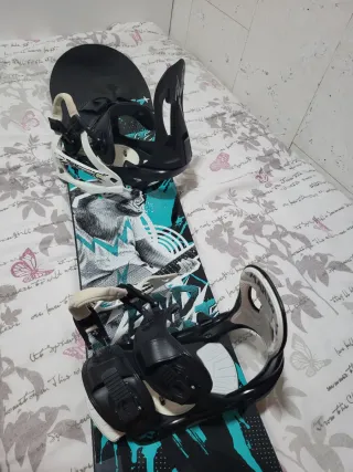 Tabla de Snowboard con fijaciones