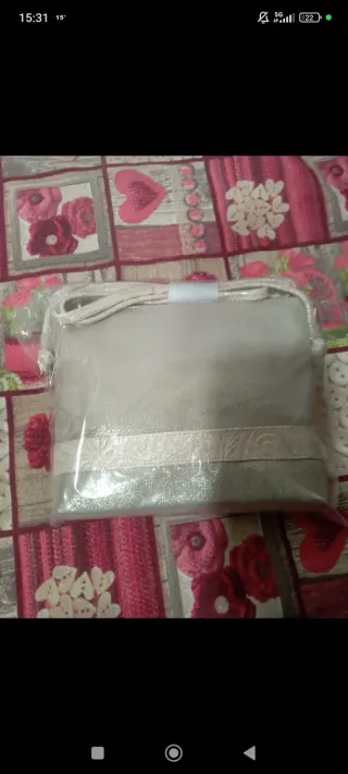 Lote 33 bandoleras piel/Cierre de fábrica