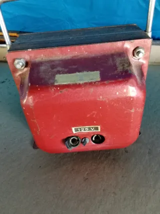 Antiguo Transformador 125v-220v Vintage Rojo