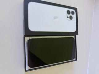 iPhone 13 Pro Max 256GB Plata. Perfecto estado.