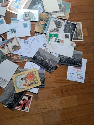 Lotto 71 cartoline, buste primo giorno, ecc.