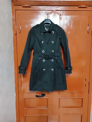 Capotto impermeabile nero