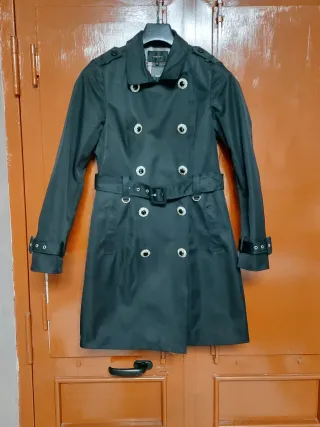 Capotto impermeabile nero