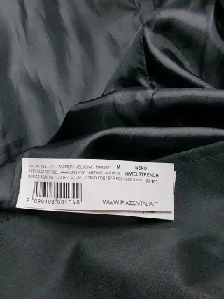 Capotto impermeabile nero