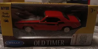 Coche a escala Welly Old Timer Rojo