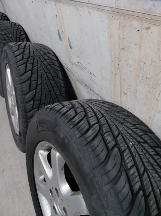 Llantas Mercedes