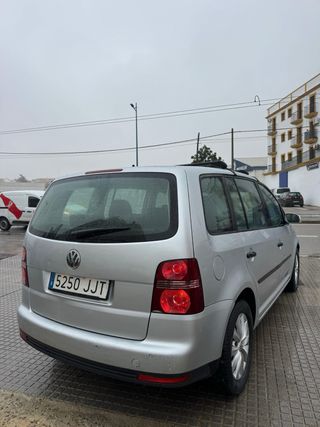 Volkswagen Touran 2010
