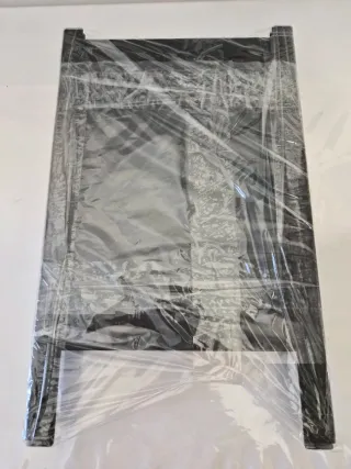 Mesa auxiliar moderna negra