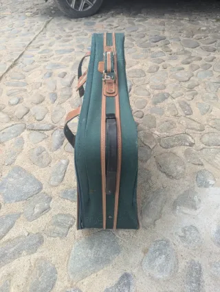 Maleta vintage con ruedas