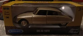 Welly DS 23 1973 Coche a Escala Dorado
