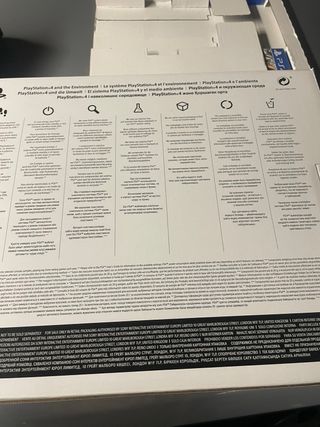 PlayStation 4 1TB+2 comandos+ Jogos tudo original